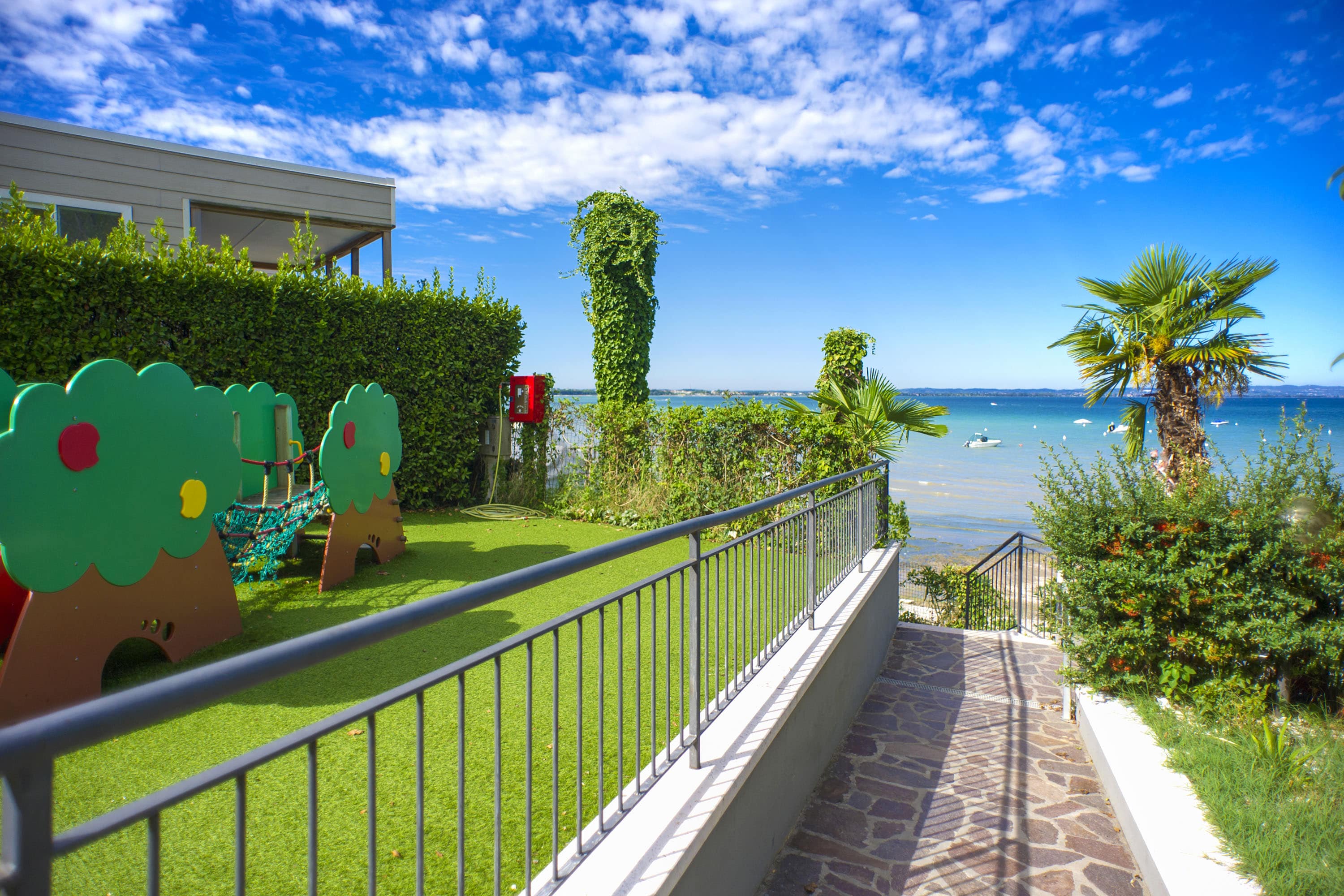 Club del Sole Le Palme Lazise Family Collection