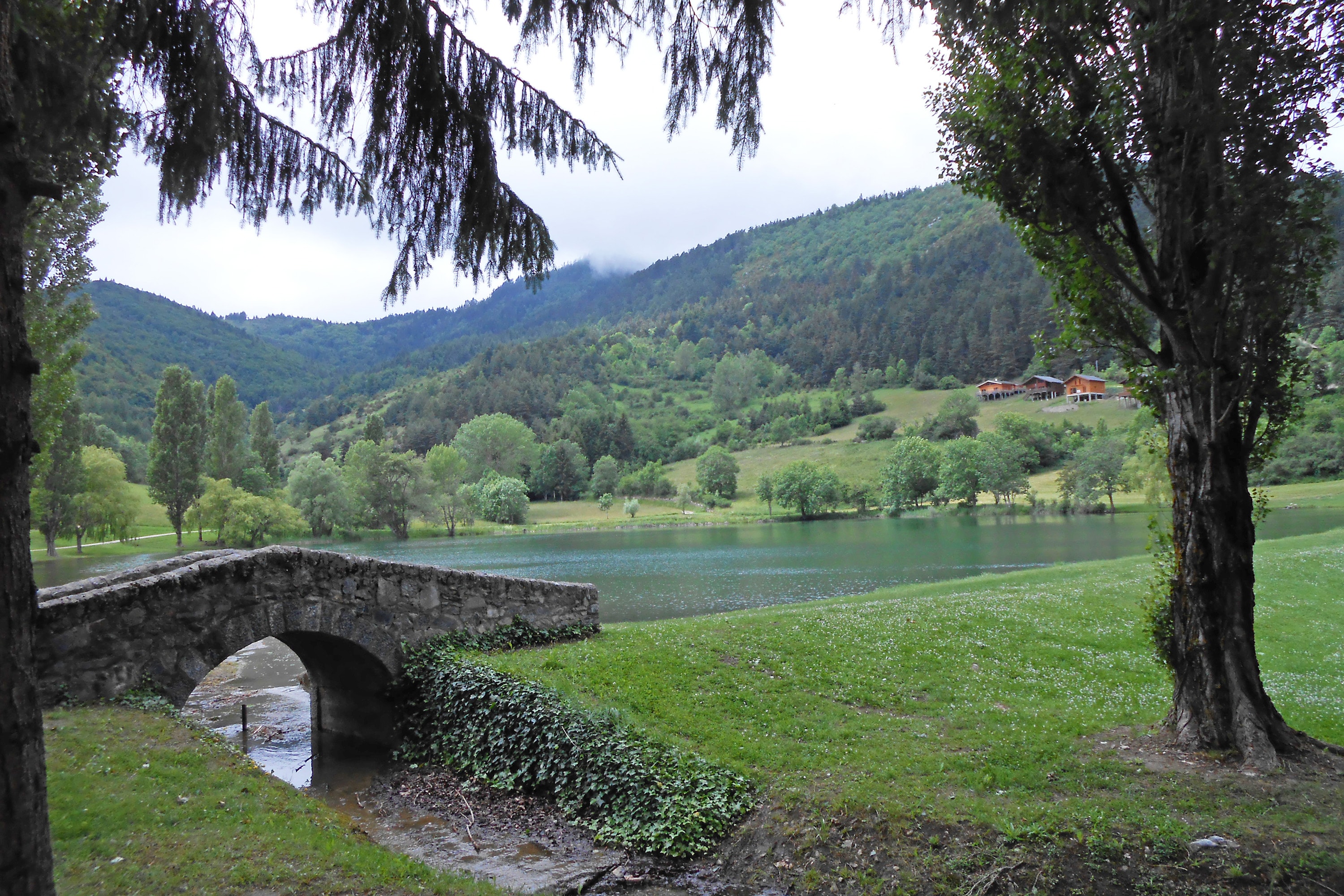 Les Chalets du Lac Belcaire