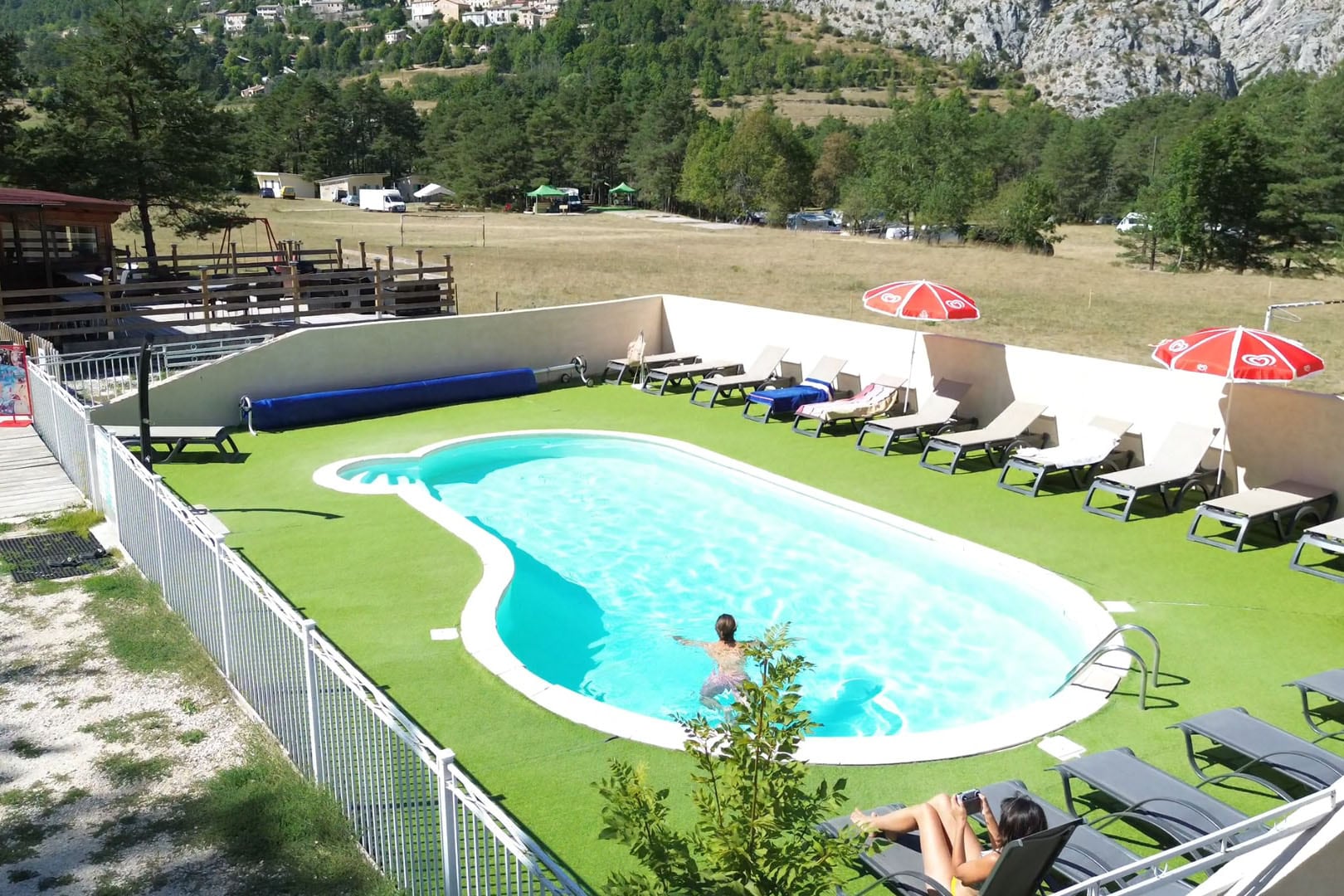 Camping La Pinatelle - Tikayan