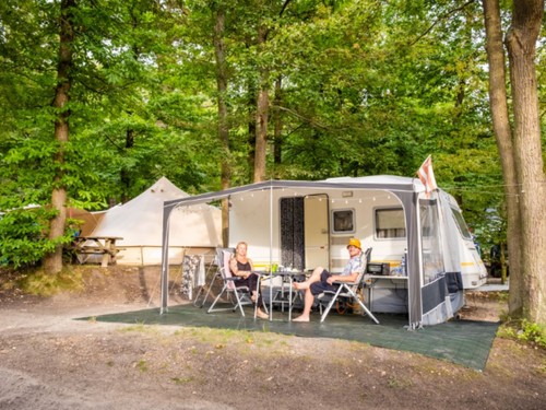 Campsite Huttopia Versailles