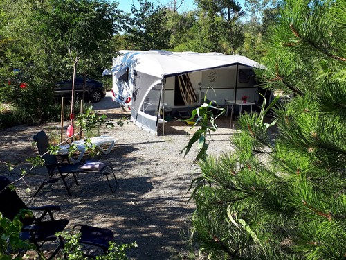Flower Camping Les Rives de l'Aygues