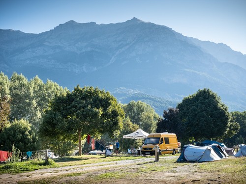 Camping Lac de Serre-Ponçon - Huttopia